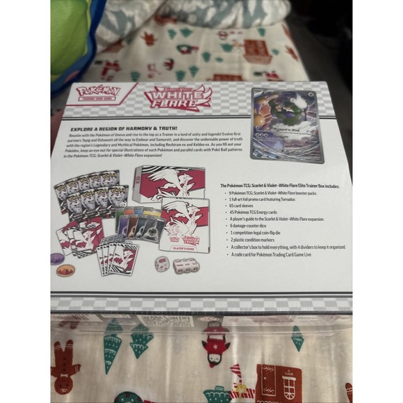 Pokemon TCG: White Flare Elite Trainer Box - SV: White Flare - Picture 4 of 4